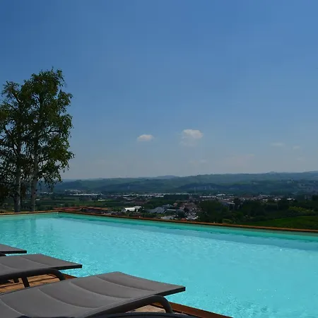 Ca' Borghino Lantgård Alba (Piedmont)